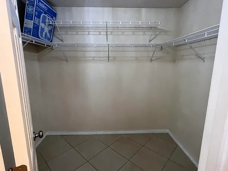 629 Batten Blvd — Photo 26