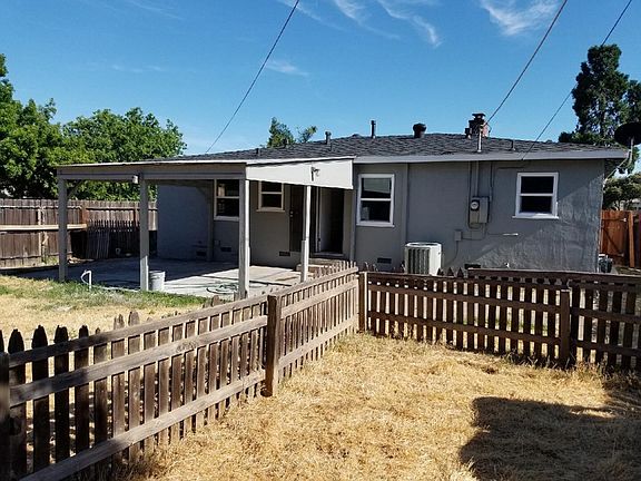 3rd image of 4551 Lemon Hill Ave