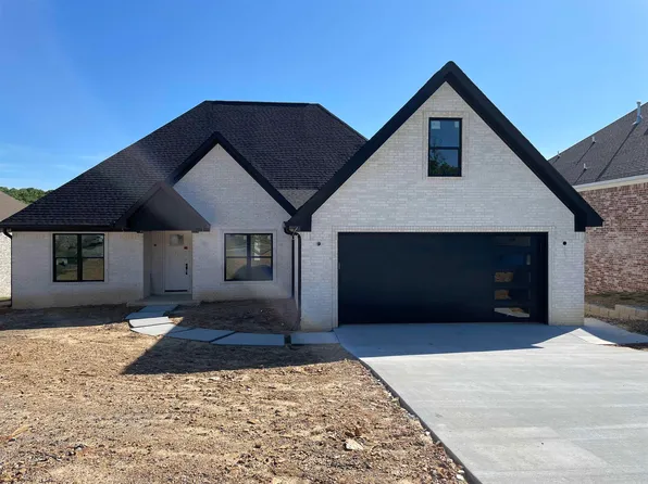 9749 Oak Forest Ln, Sherwood, AR 72120