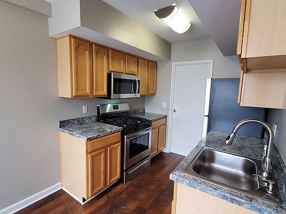 4th image of 506 Germantown Ct