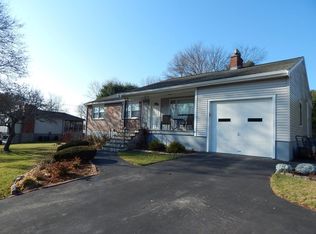 18 Briarwood Rd, Framingham, MA 01701