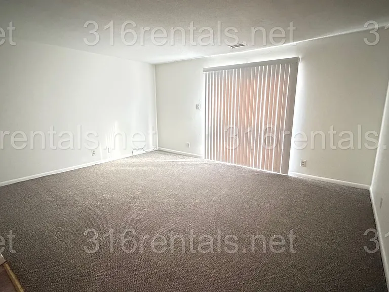 $700 - Bailey Court Apartments - Newly Renovated 2 Bedroom, 1.5 Bathroom! — Photo 5