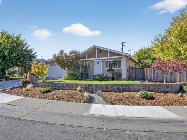 4870 79th St, Sacramento, CA 95820