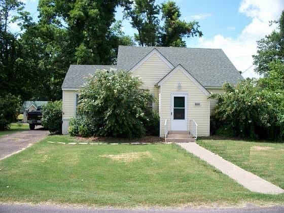 1st image of 607 Cates St