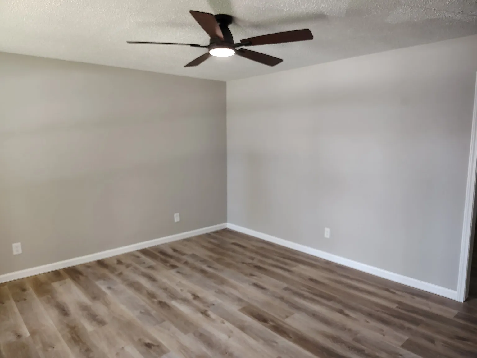 3 bed, 1092 sqft, $1,695 — Photo 4