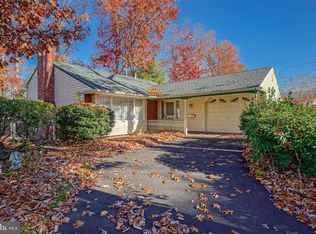 914 Coach Rd, Turnersville, NJ 08012