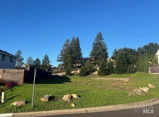 2005 Bracken Court, Santa Rosa, CA 95403