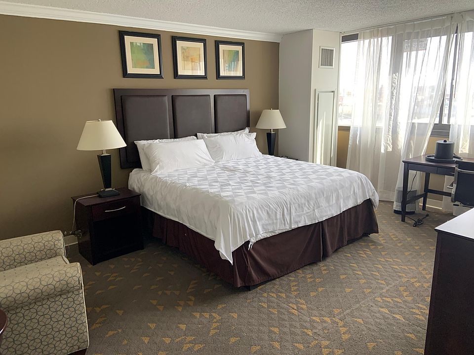 2nd image of 1070 Main St #95