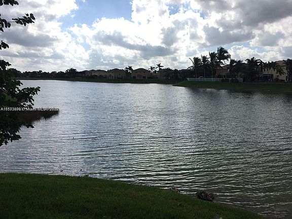 3rd image of 20810 SW 87th Ave APT 302