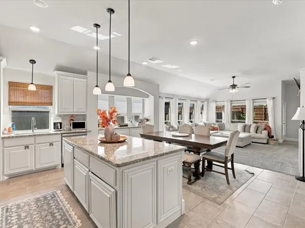 9008 Cisco Dr, Argyle, TX 76226