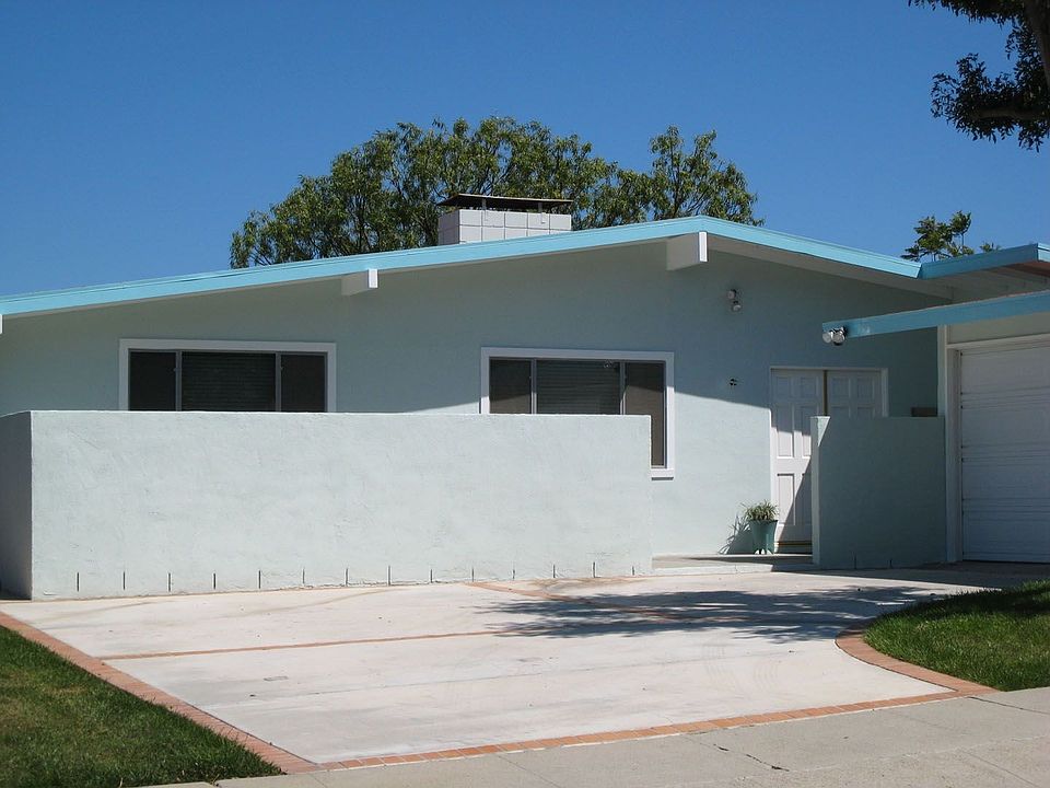 2nd image of 628 Rapallo Ave