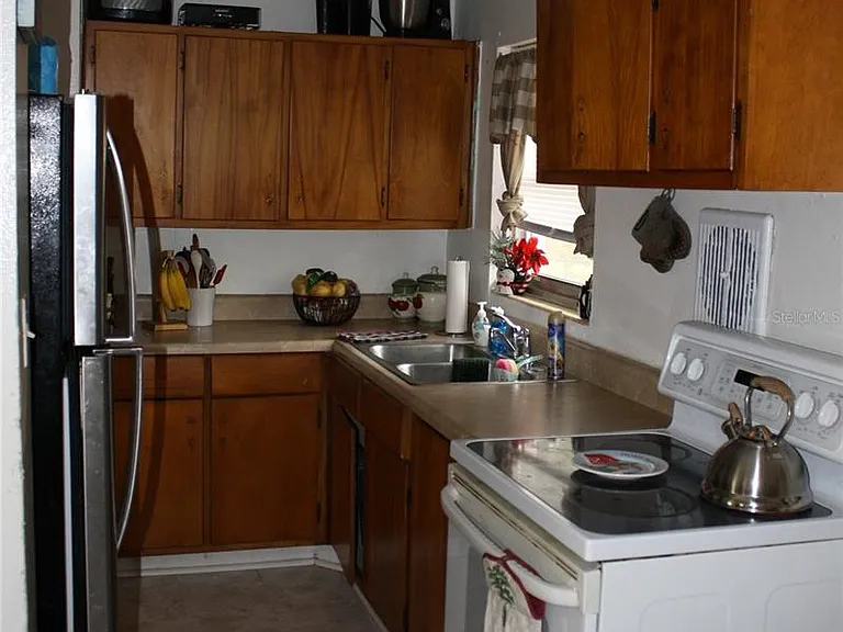 1311 Morningside Dr — Photo 5