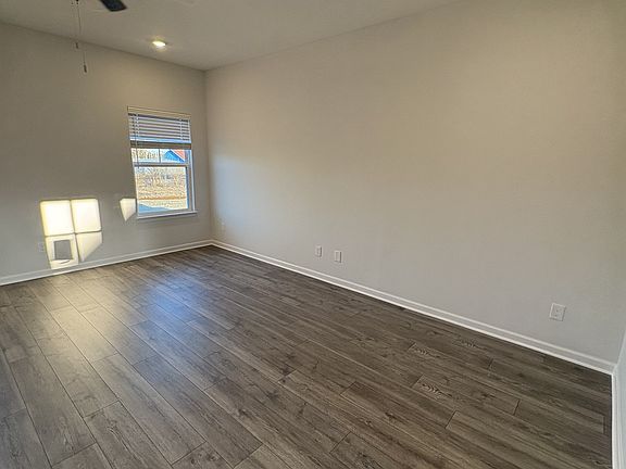 4th image of 433 Burton Farms Dr Lot 8
