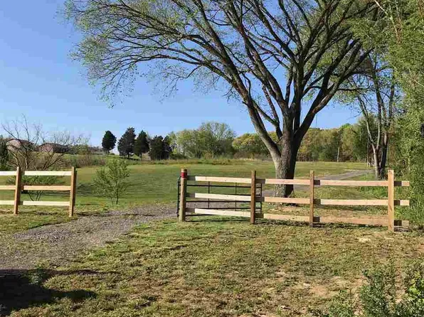 Reeds Chapel Rd, Morristown, TN 37814