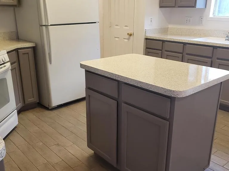 924 Hillrise Dr — Photo 25