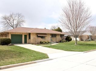 1358 Harrington Dr, Racine, WI 53405