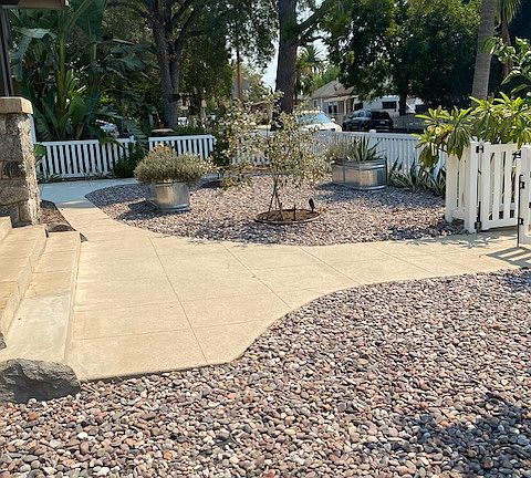 4th image of 315 E Palm Ave