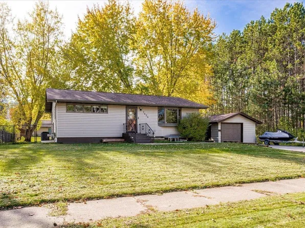 1424 Summit Ave, Cloquet, MN 55720