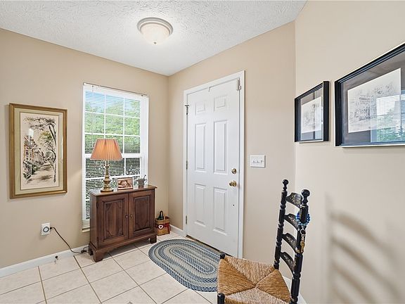 4th image of 227 Broadleaf Cir #602