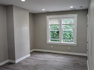 658 Grove St #2 — photo 2 of 7