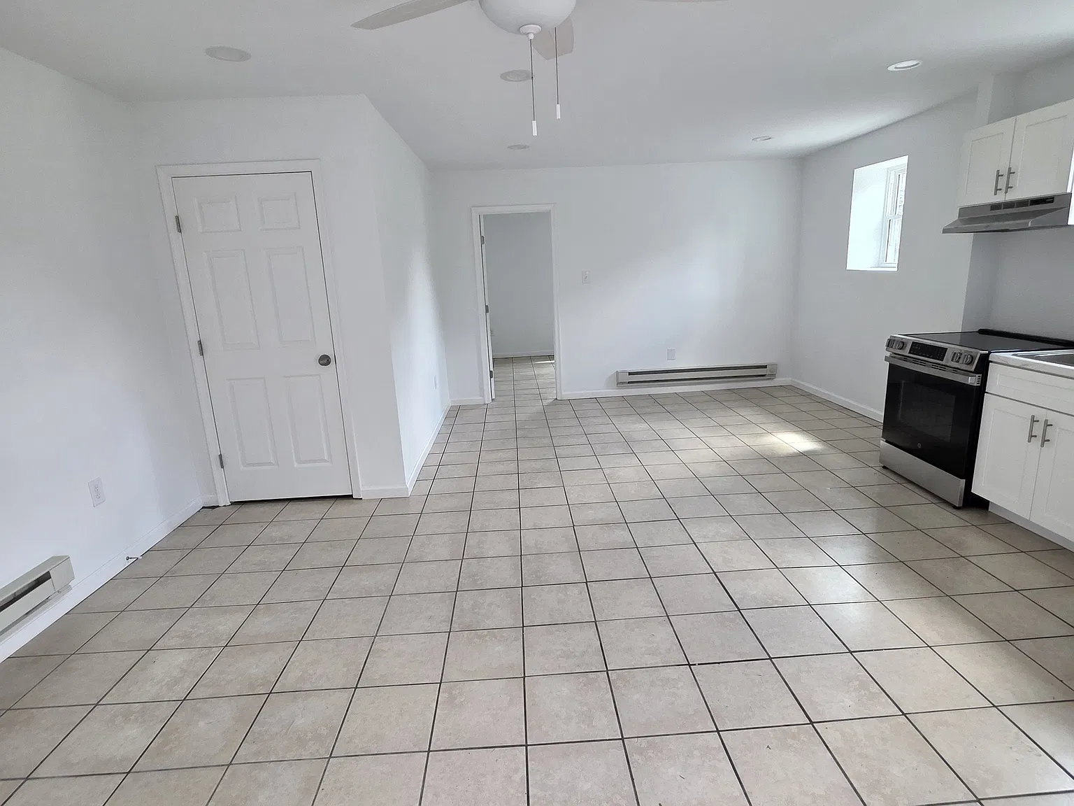 1 bed, 750 sqft, $1,100 — Photo 3