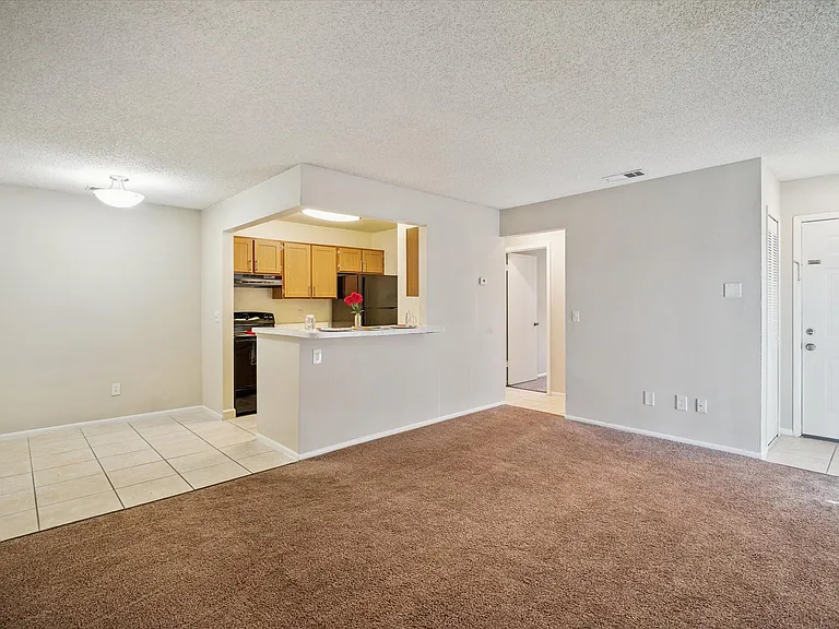 Latigo 27 — Photo 98