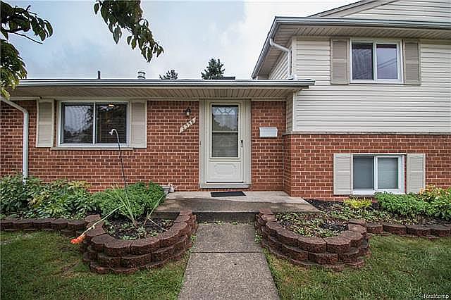 1st image of 2359 Minerva St