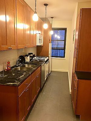 1st image of 205 W 15th St APT 3C
