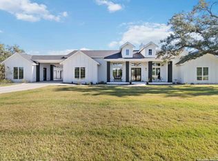 1258 Game Trl, New Braunfels, TX 78132