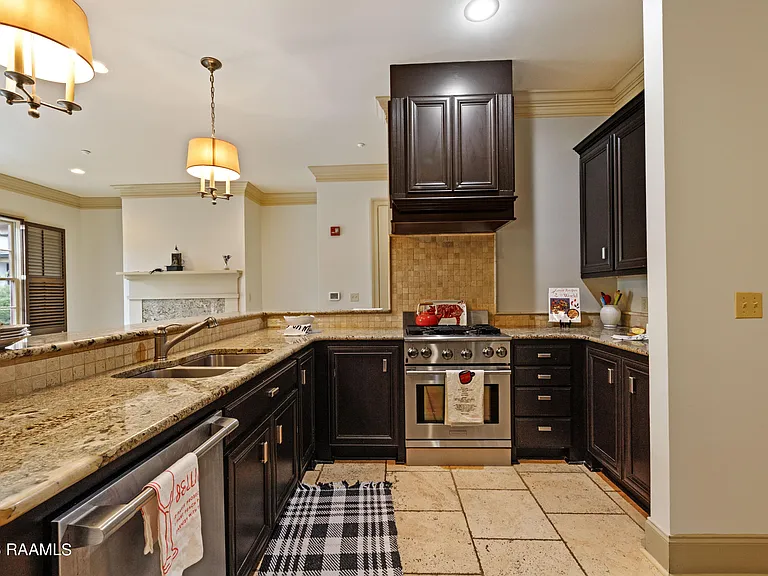 605 Silverstone Rd #204B — Photo 10