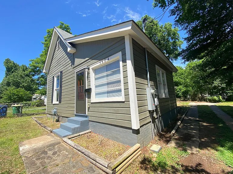 3604 Sycamore St — Photo 3