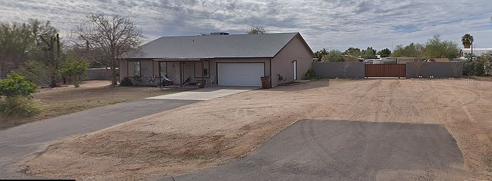 1st image of 826 N 91st Way