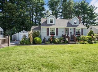 28 Londonderry Rd, Framingham, MA 01701