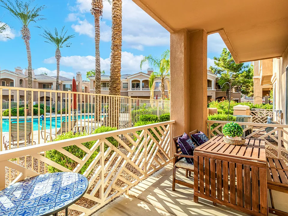 3800 S Cantabria Cir