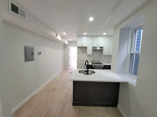 513 Orange St #2R, Newark, NJ 07107