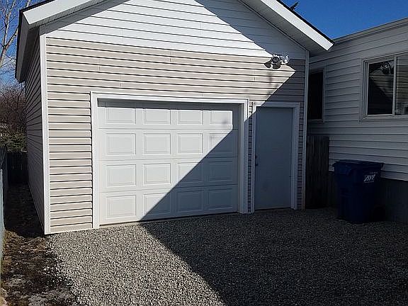 3rd image of 95 Bedivere Blvd