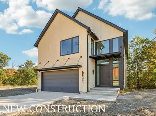 481 Cahoon Rd, Bay Village, OH 44140