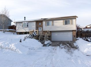 152 Spring Brook Dr, Evanston, WY 82930