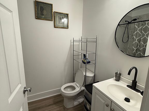 3rd image of 7218 S Perry Ave #1/2