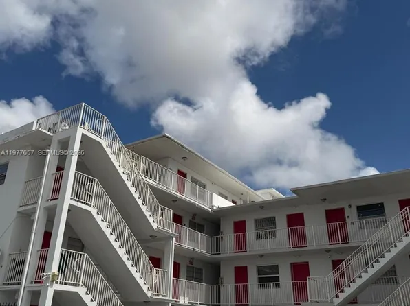 3211 W Flagler St #9, Miami, FL 33135