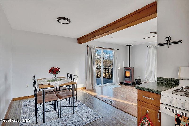 5th image of 26 Terrace Avenue