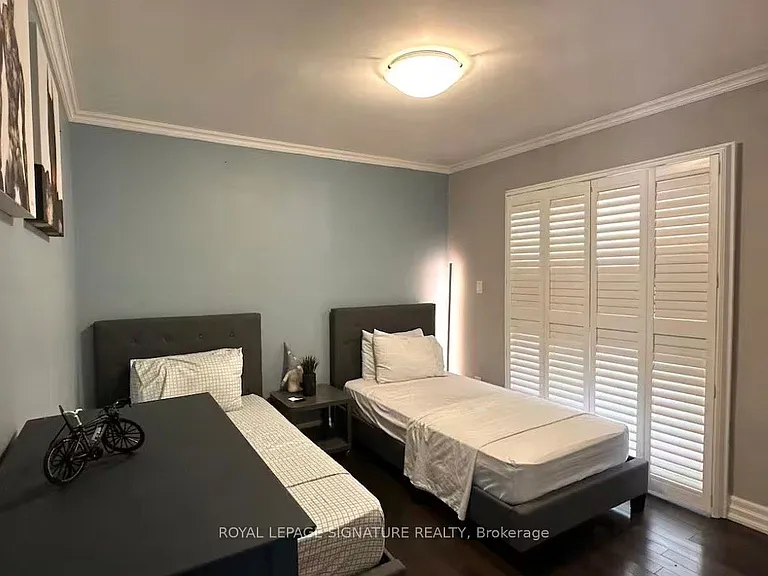 1353 Sheldon Ave — Photo 12