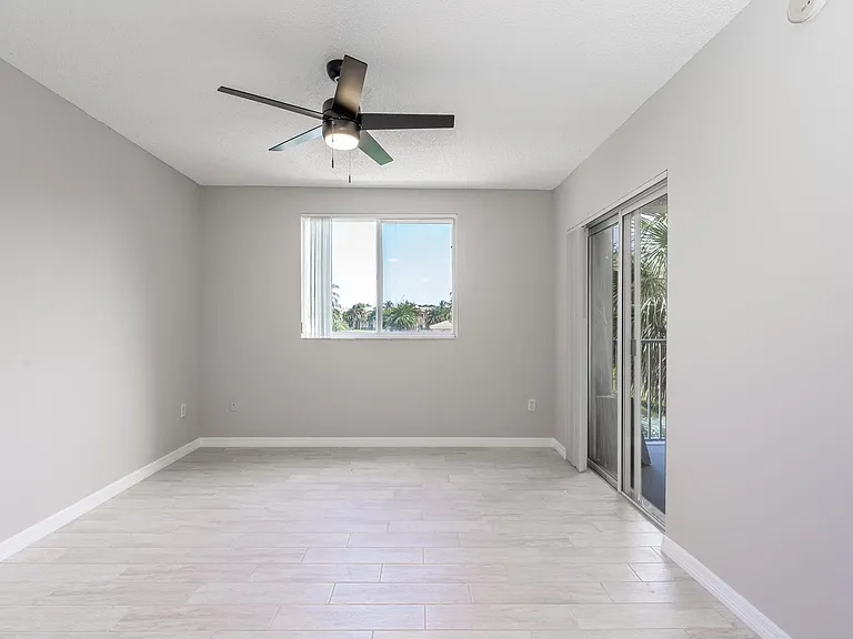 2600 S University Dr #208 — Photo 15