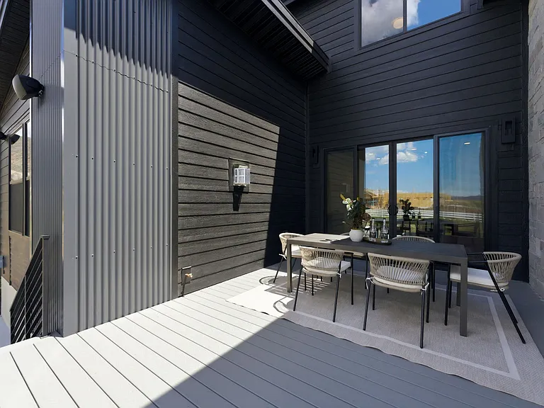 Private back patio | Outdoor speakers