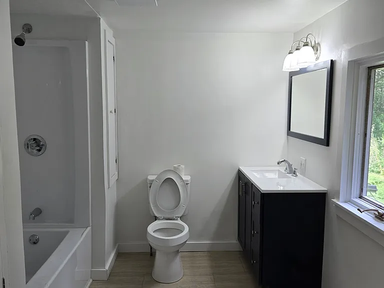 25 Falmouth Rd — Photo 10