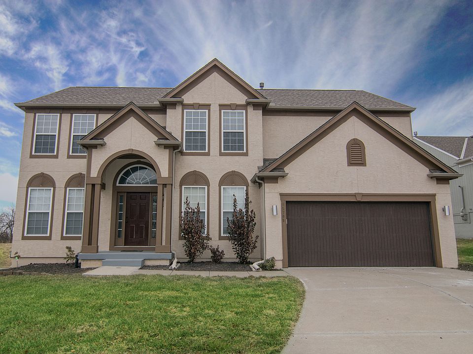 1st image of 15709 Valley View Dr