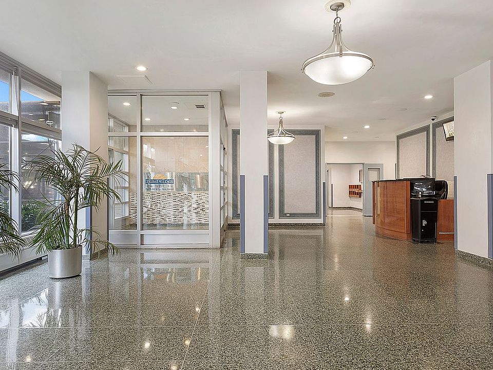 2nd image of 2940 W 5th St APT 20E