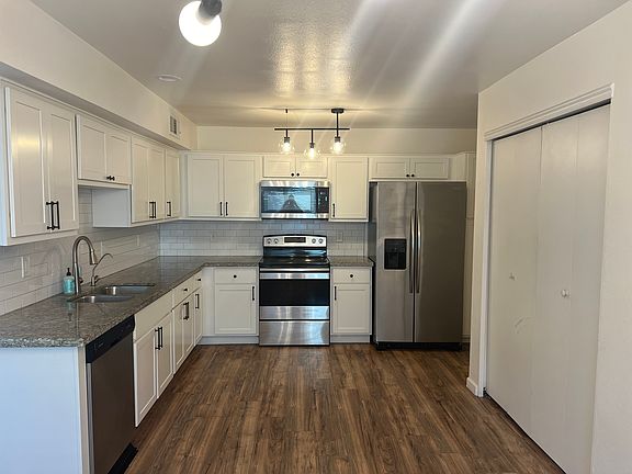 3rd image of 1915 S 39th St Unit 94