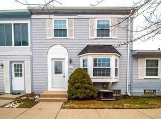 220 Aqueduct Dr #80, Walled Lake, MI 48390