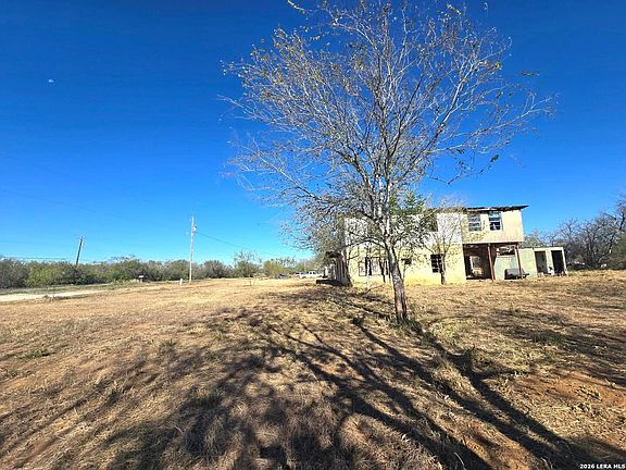 3rd image of 2350 N State Highway 16